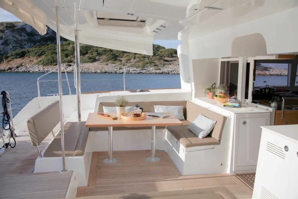 Lagoon 450 Fly — photo 21