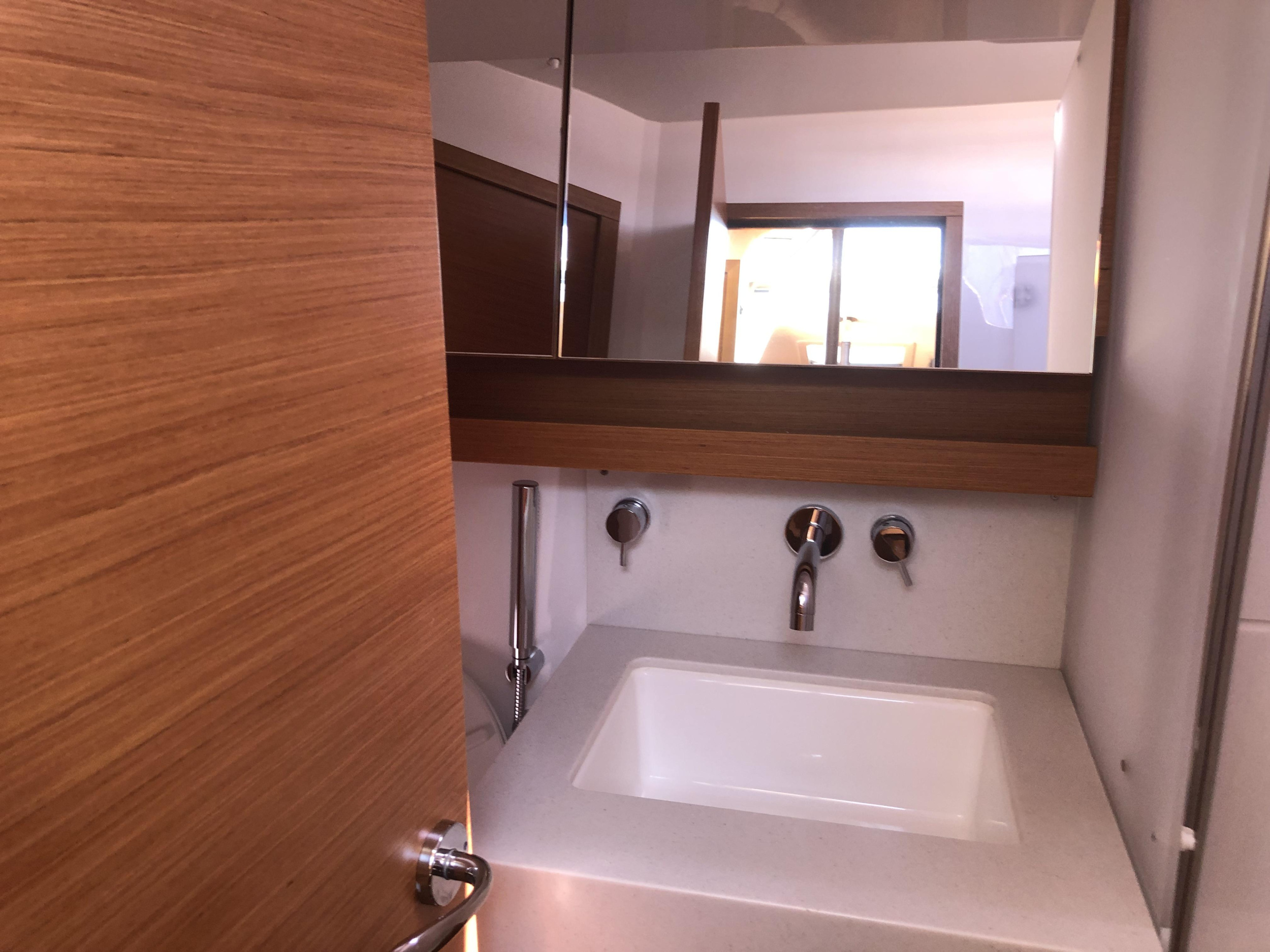Dufour 530 Owner's Version — photo 2