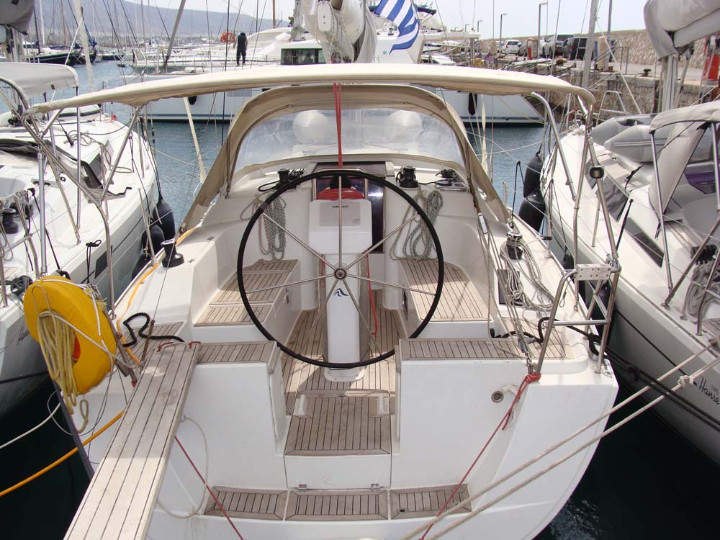 Hanse 325 (2 cab.) — photo 1