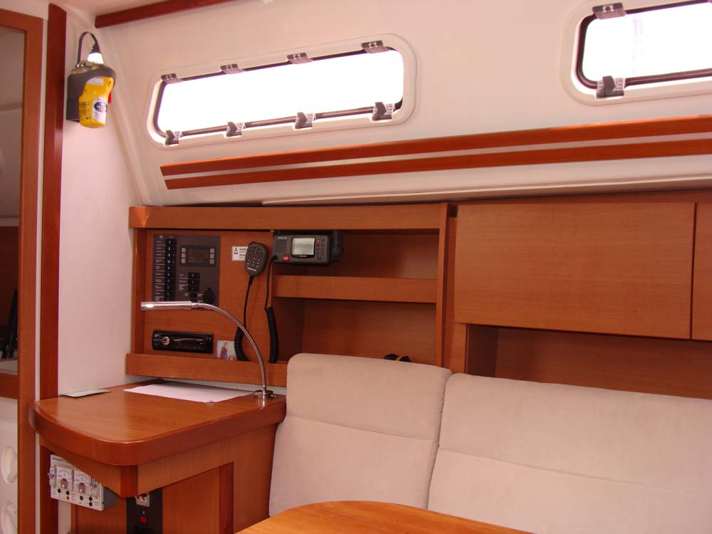 Hanse 325 (2 cab.) — photo 6
