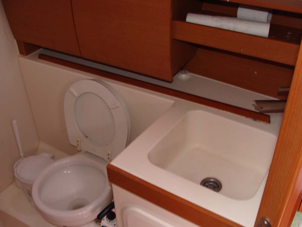 Hanse 325 (2 cab.) — photo 10