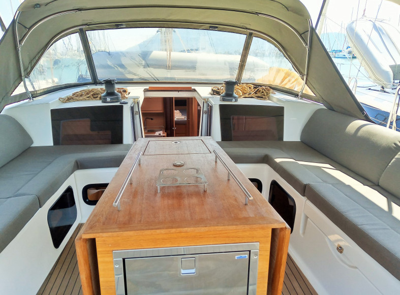 Dufour 560 Grand Large (6 cab.) — photo 6