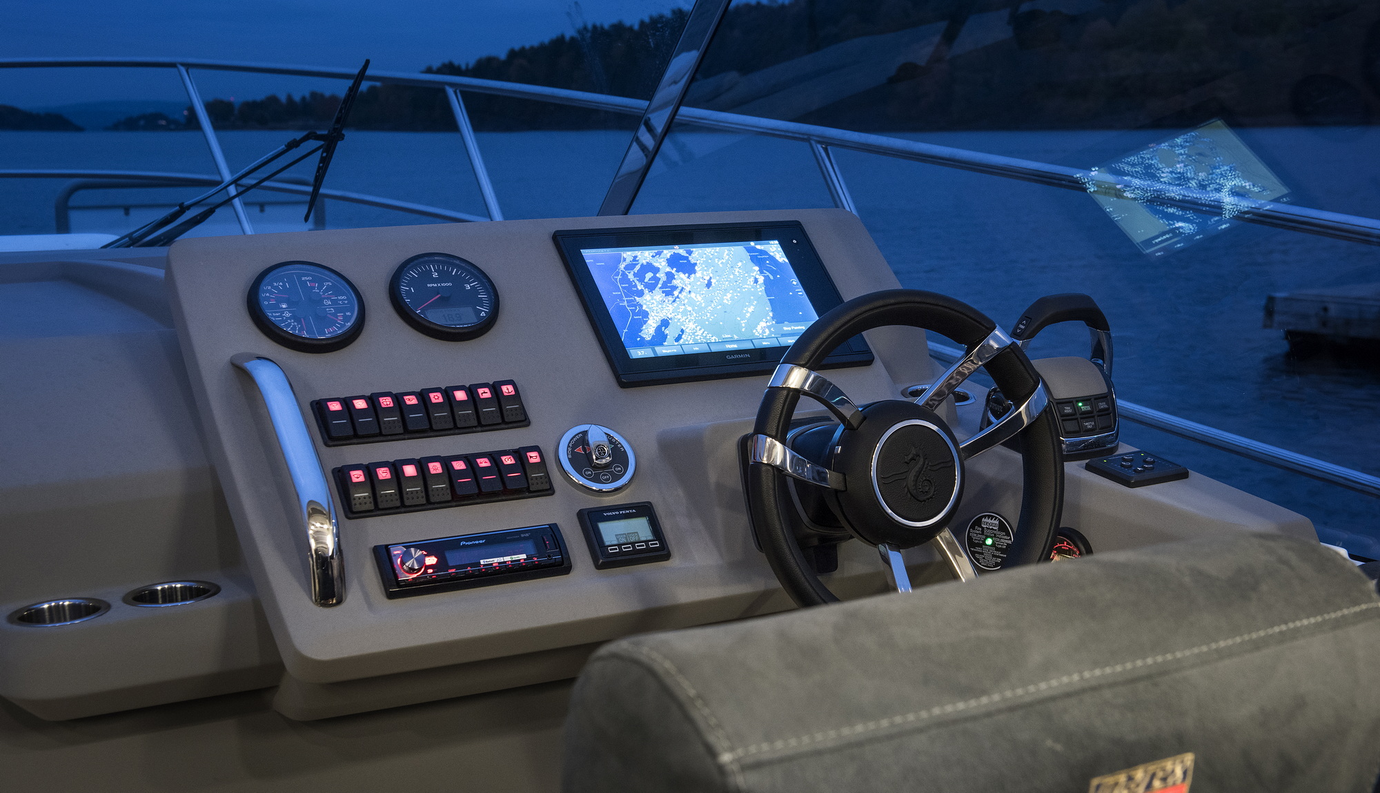Marex 310 Sun Cruiser — photo 16