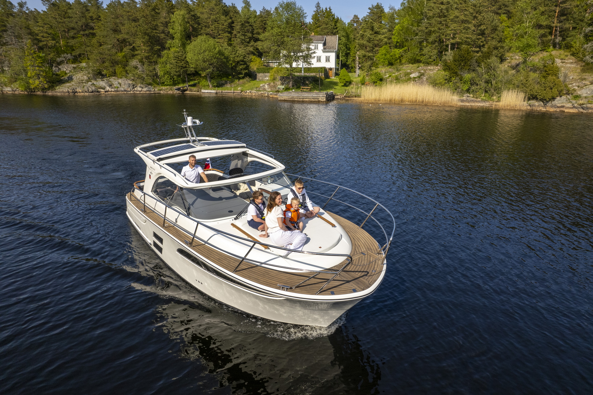 Marex 310 Sun Cruiser — photo 24