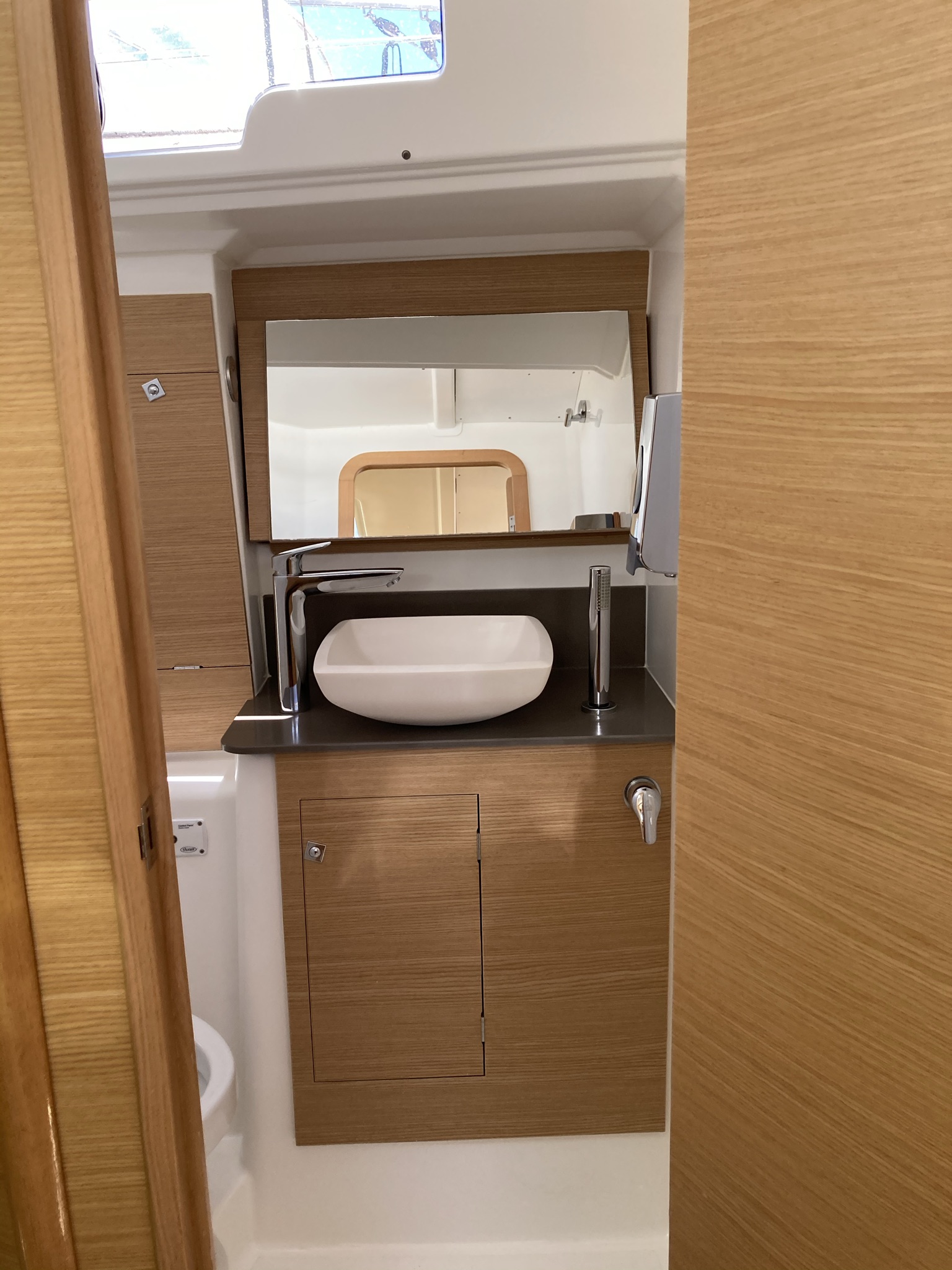 Dufour 390 Grand Large — photo 9