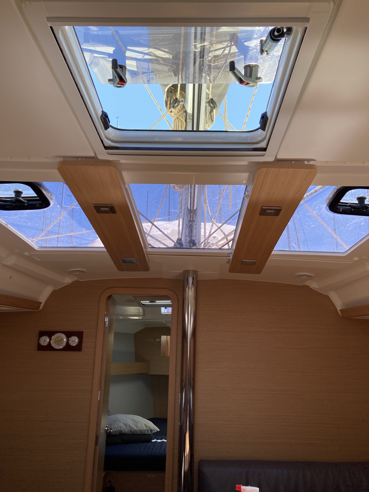 Dufour 390 Grand Large — photo 8