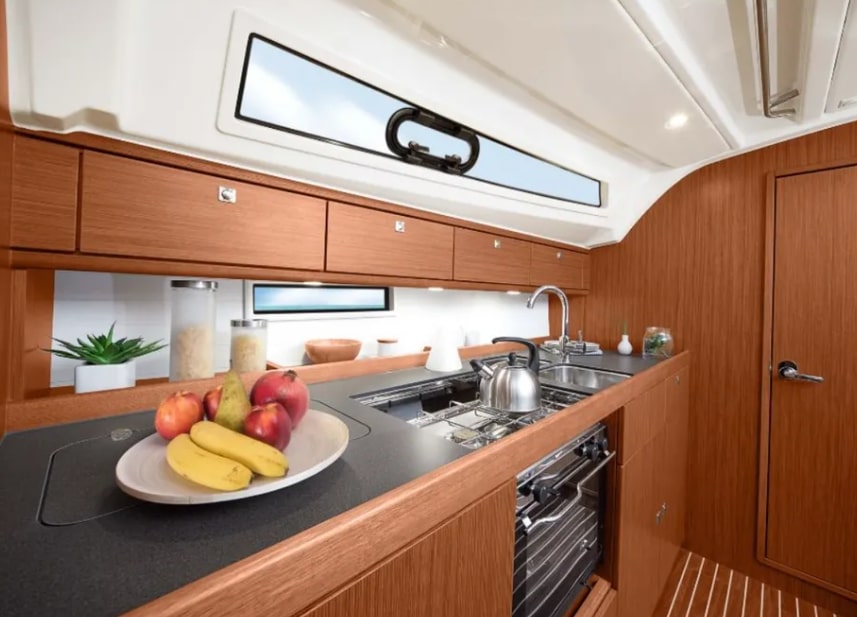 Bavaria Cruiser 41 (3 cab.) — photo 3
