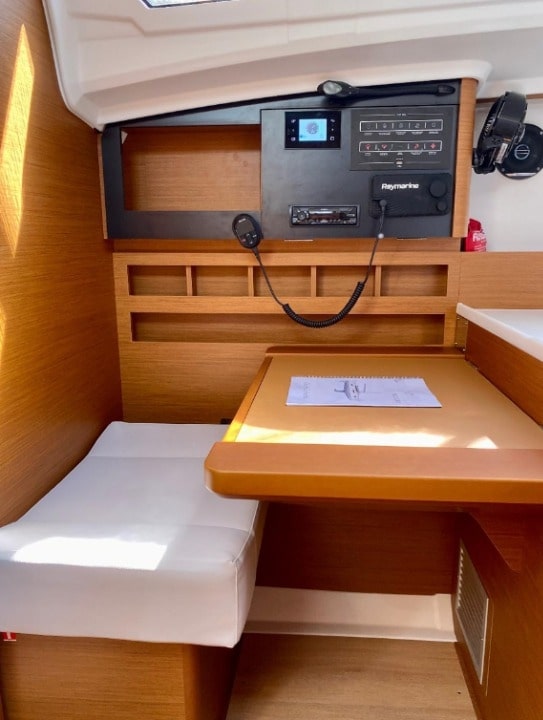 Sun Odyssey 410 (3 cab.) — photo 13