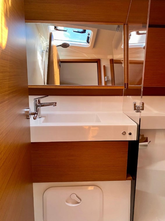 Sun Odyssey 410 (3 cab.) — photo 15