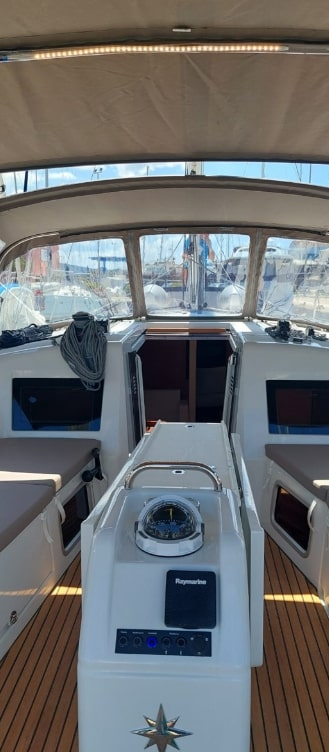 Sun Odyssey 410 (3 cab.) — photo 5