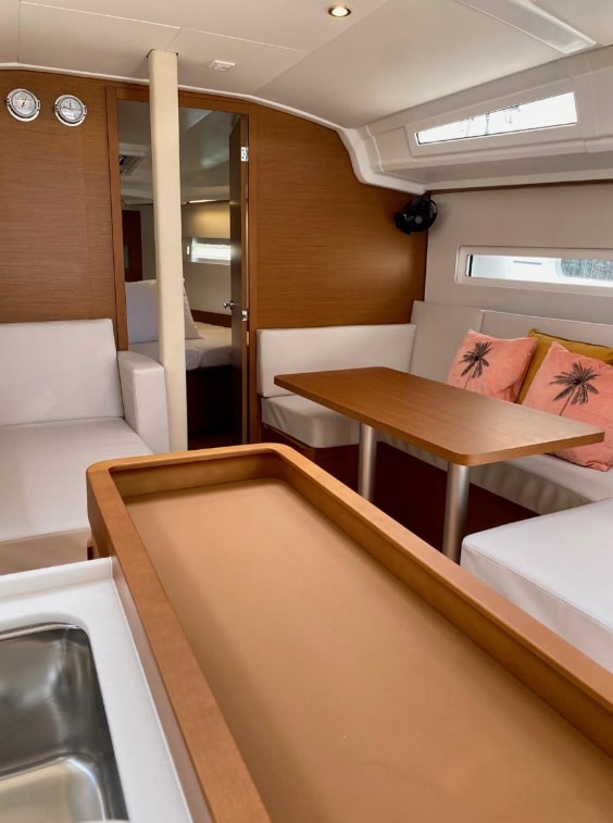 Sun Odyssey 410 (3 cab.) — photo 4