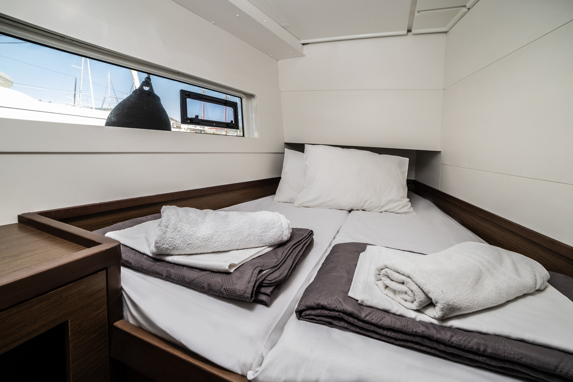 Lagoon 40 (4 cab) — photo 15