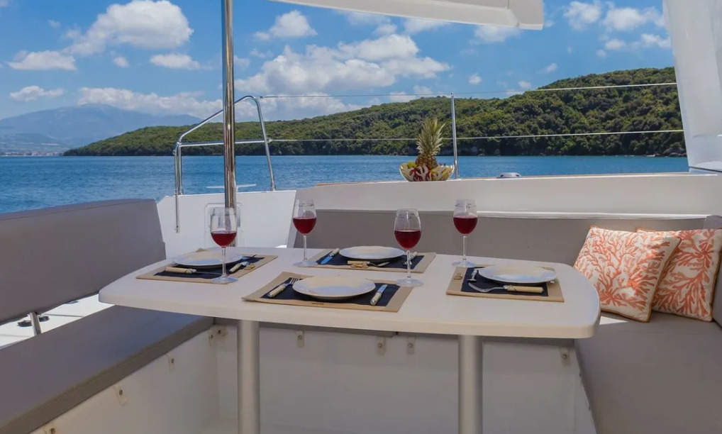 Lagoon 450 Fly (4 cab.) — photo 6