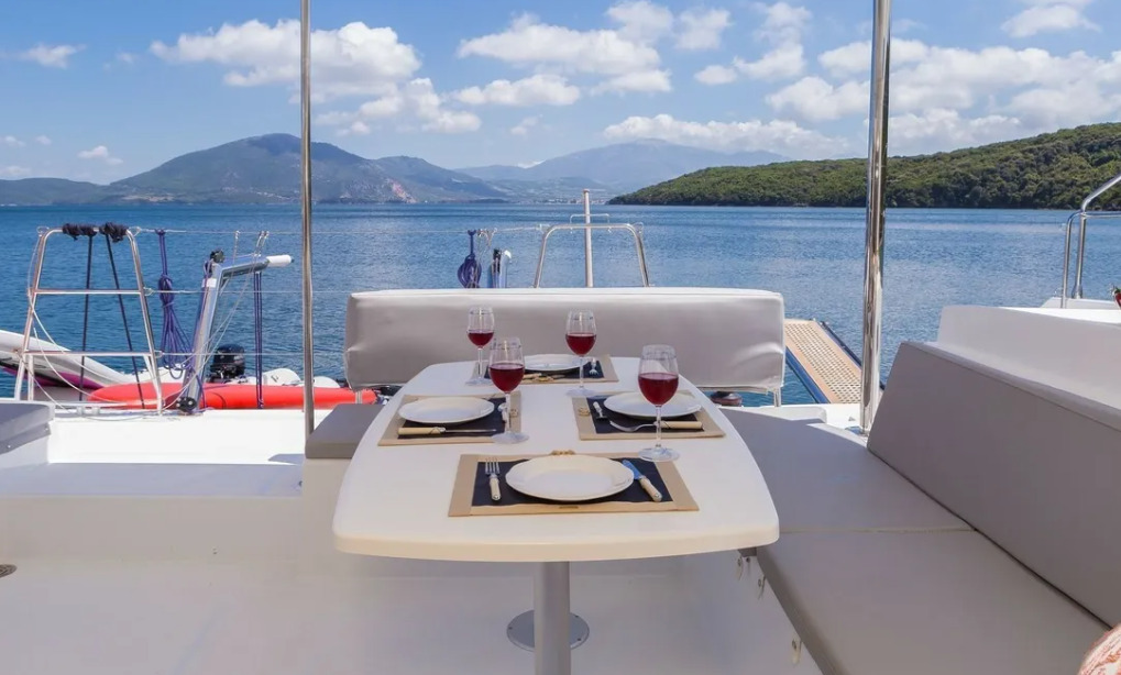 Lagoon 450 Fly (4 cab.) — photo 4