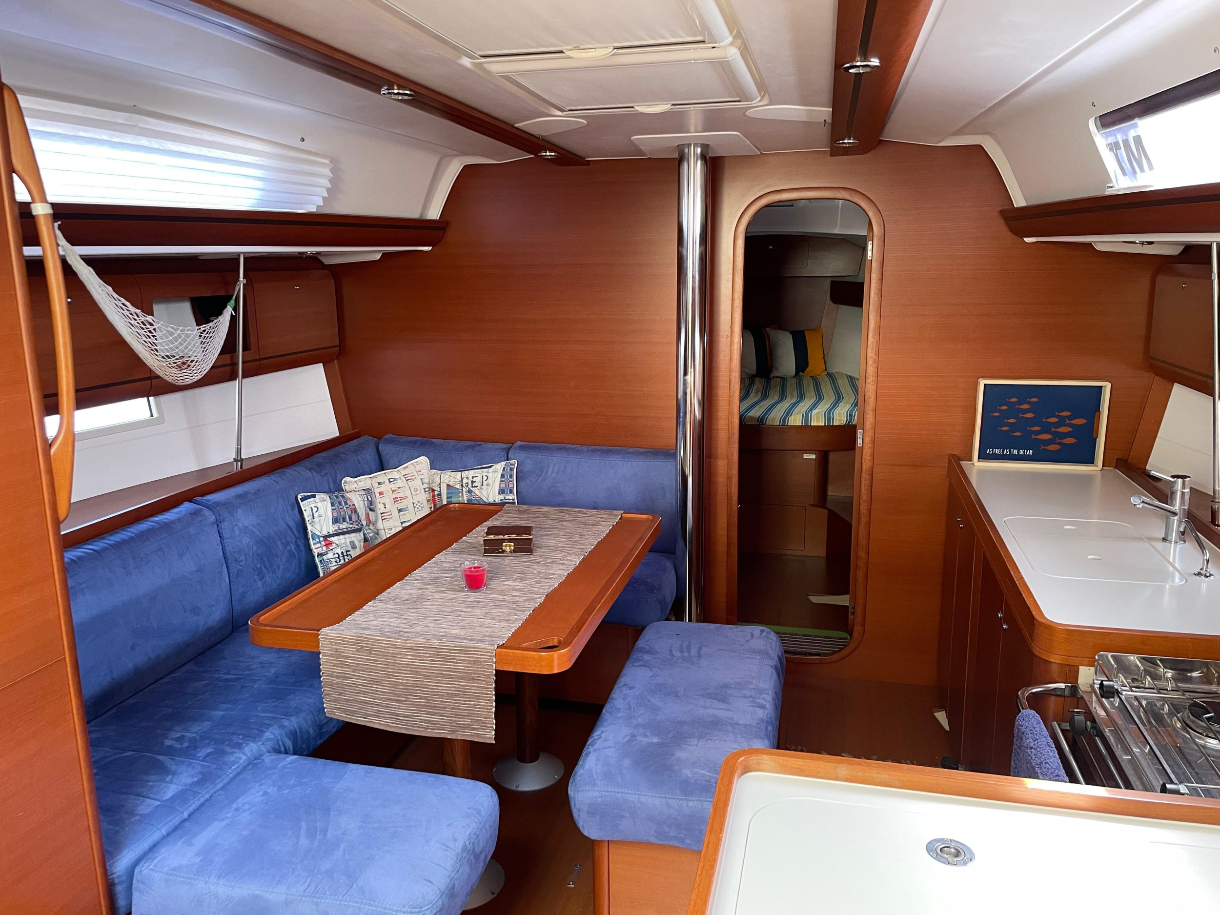 Dufour 405 Grand Large — photo 7