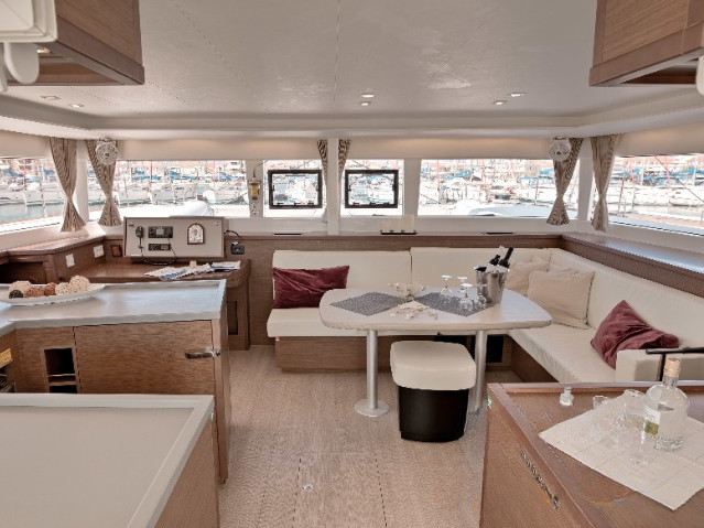 Lagoon 450 F (4 cab.) — photo 4