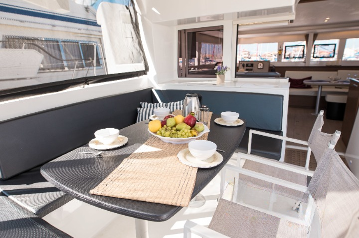 Lagoon 450 F (4 cab.) — photo 19