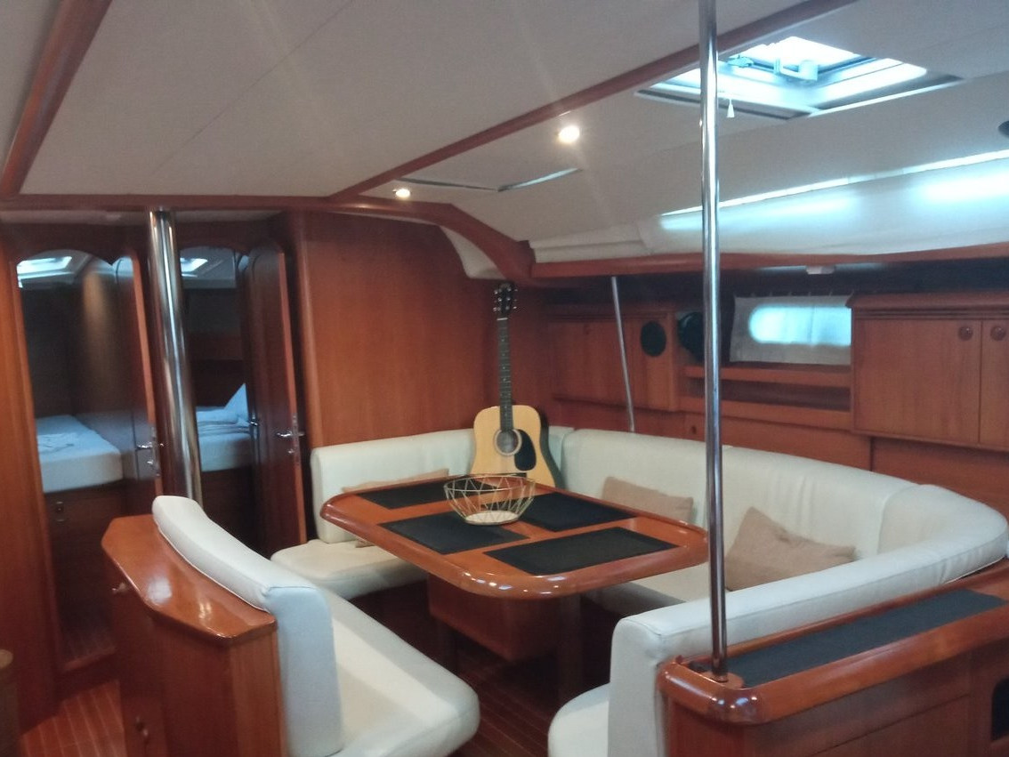 Sun Odyssey 49 (4 cab.) — photo 4