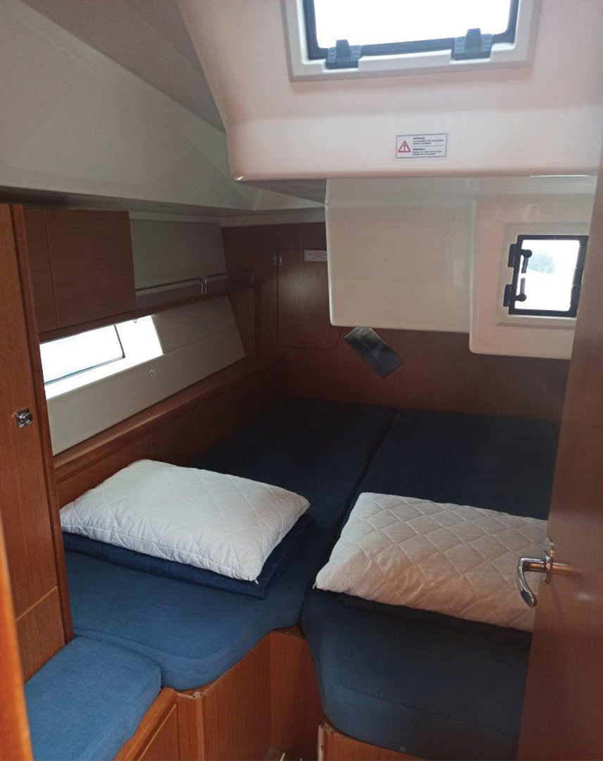 Bavaria C45 (4 cab.) — photo 13