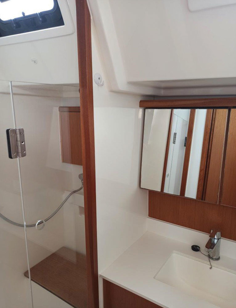 Bavaria C45 (4 cab.) — photo 4