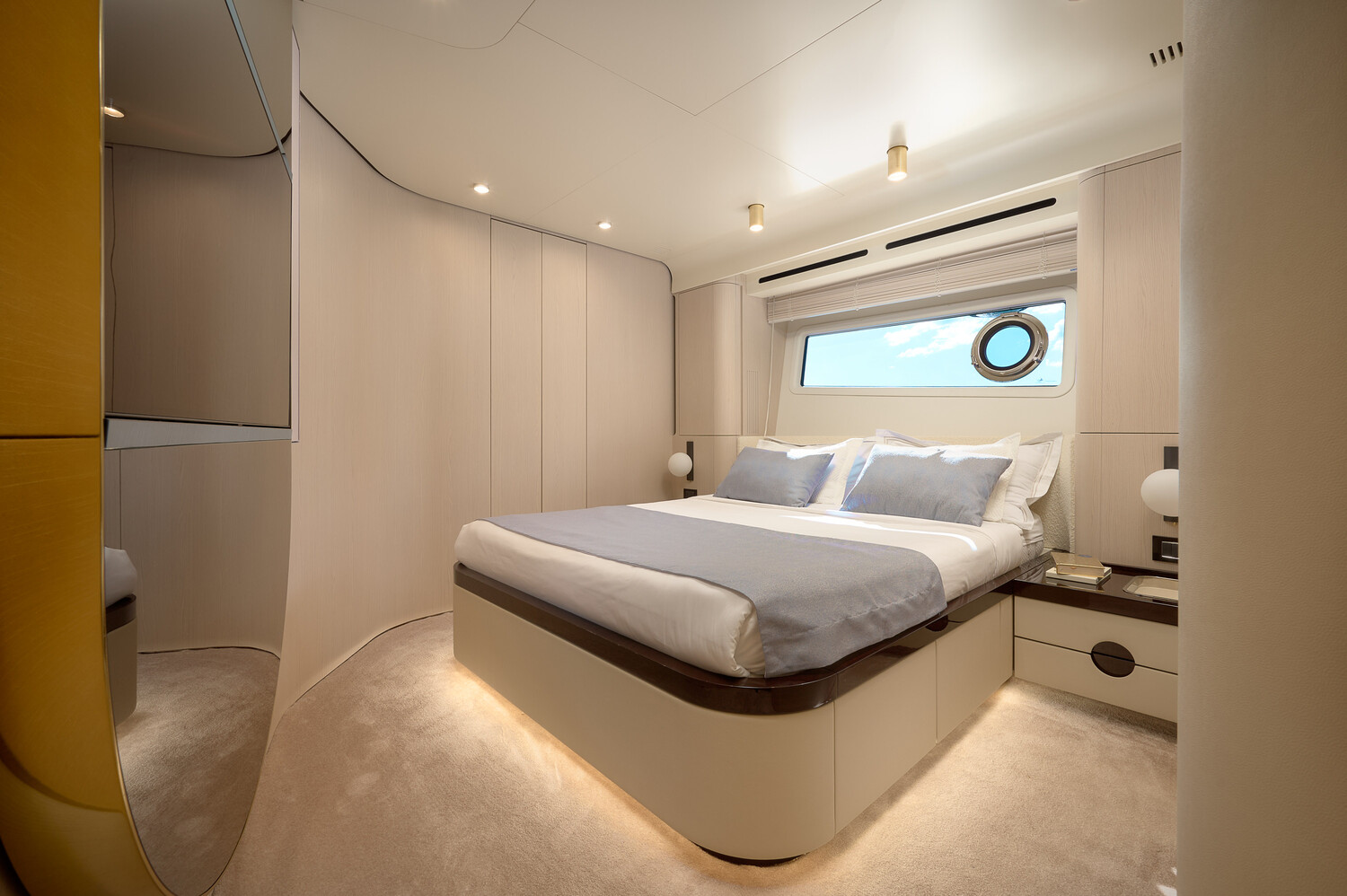 Azimut 78 Fly — photo 33