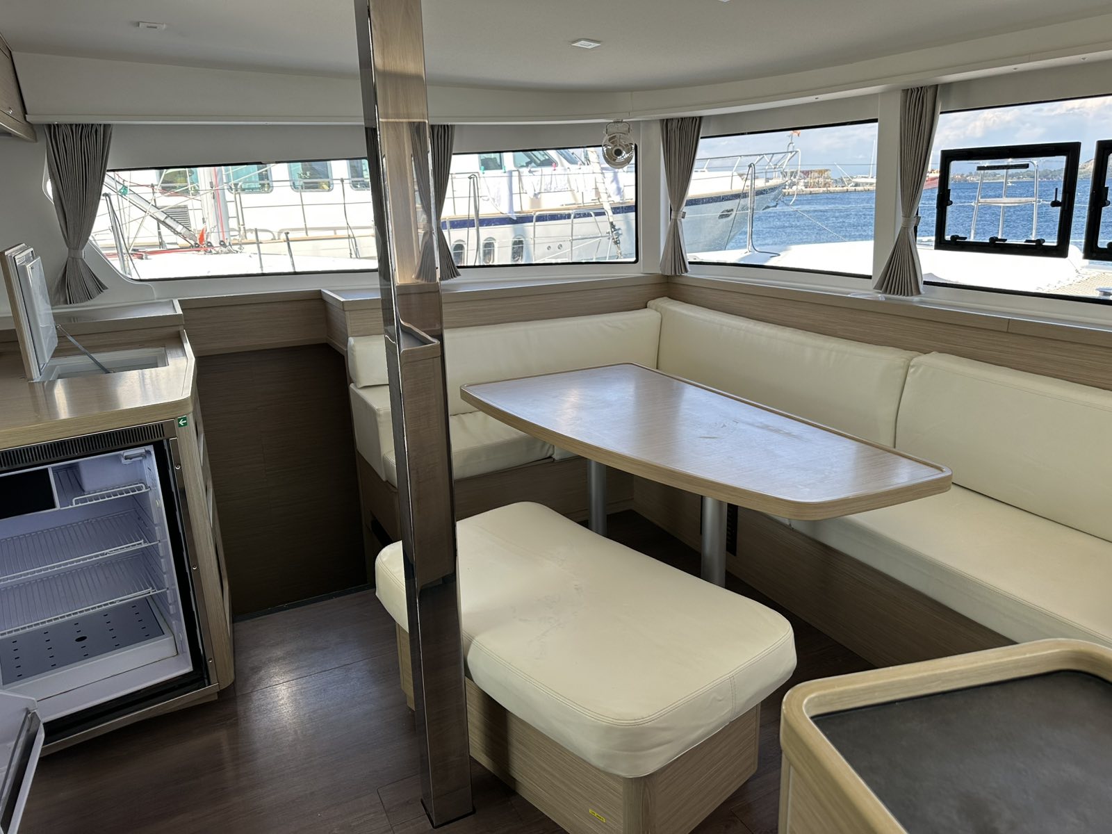 Lagoon 42 — photo 12