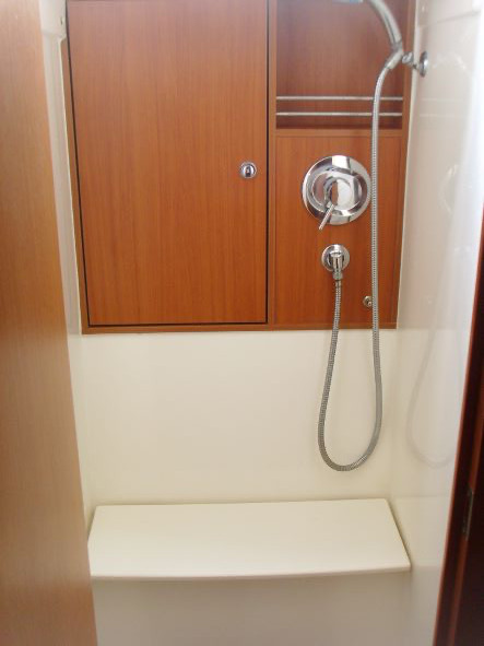 Bavaria Cruiser 45 (4 cab.) — photo 11