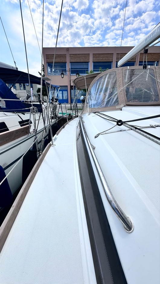 Sun Odyssey 349 (3 cab.) — photo 11