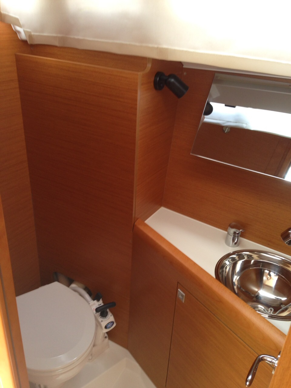 Sun Odyssey 349 (3 cab.) — photo 23