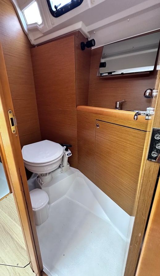 Sun Odyssey 349 (3 cab.) — photo 21