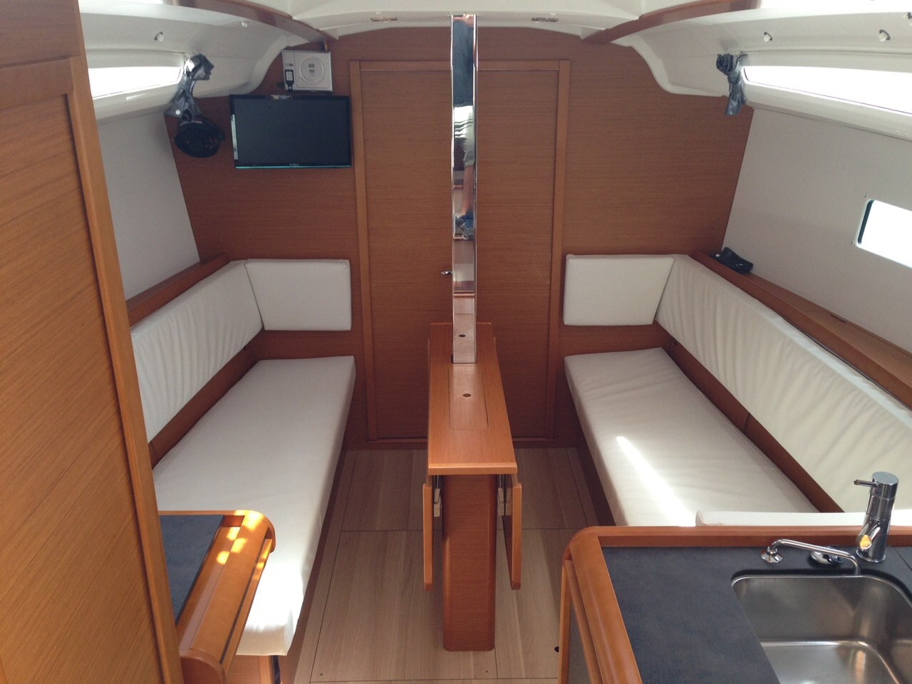 Sun Odyssey 349 (3 cab.) — photo 20