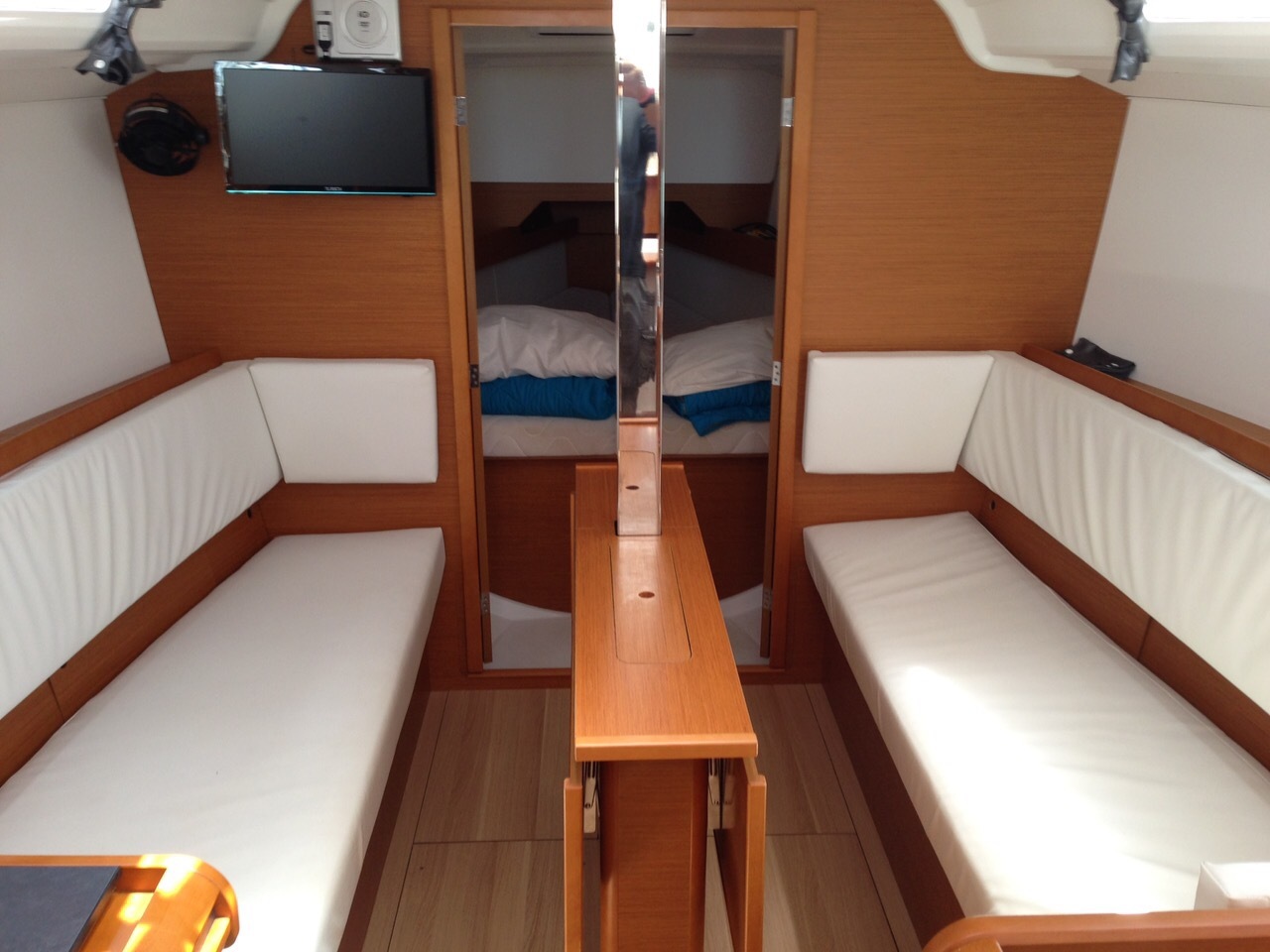 Sun Odyssey 349 (3 cab.) — photo 12