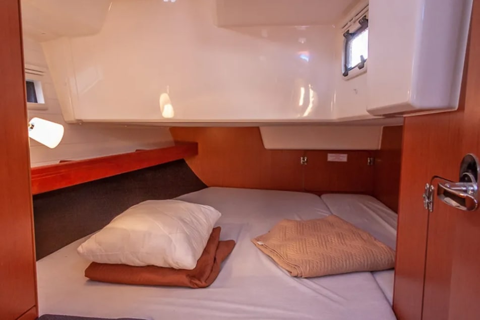 Bavaria Cruiser 41 (3 cab.) — photo 10
