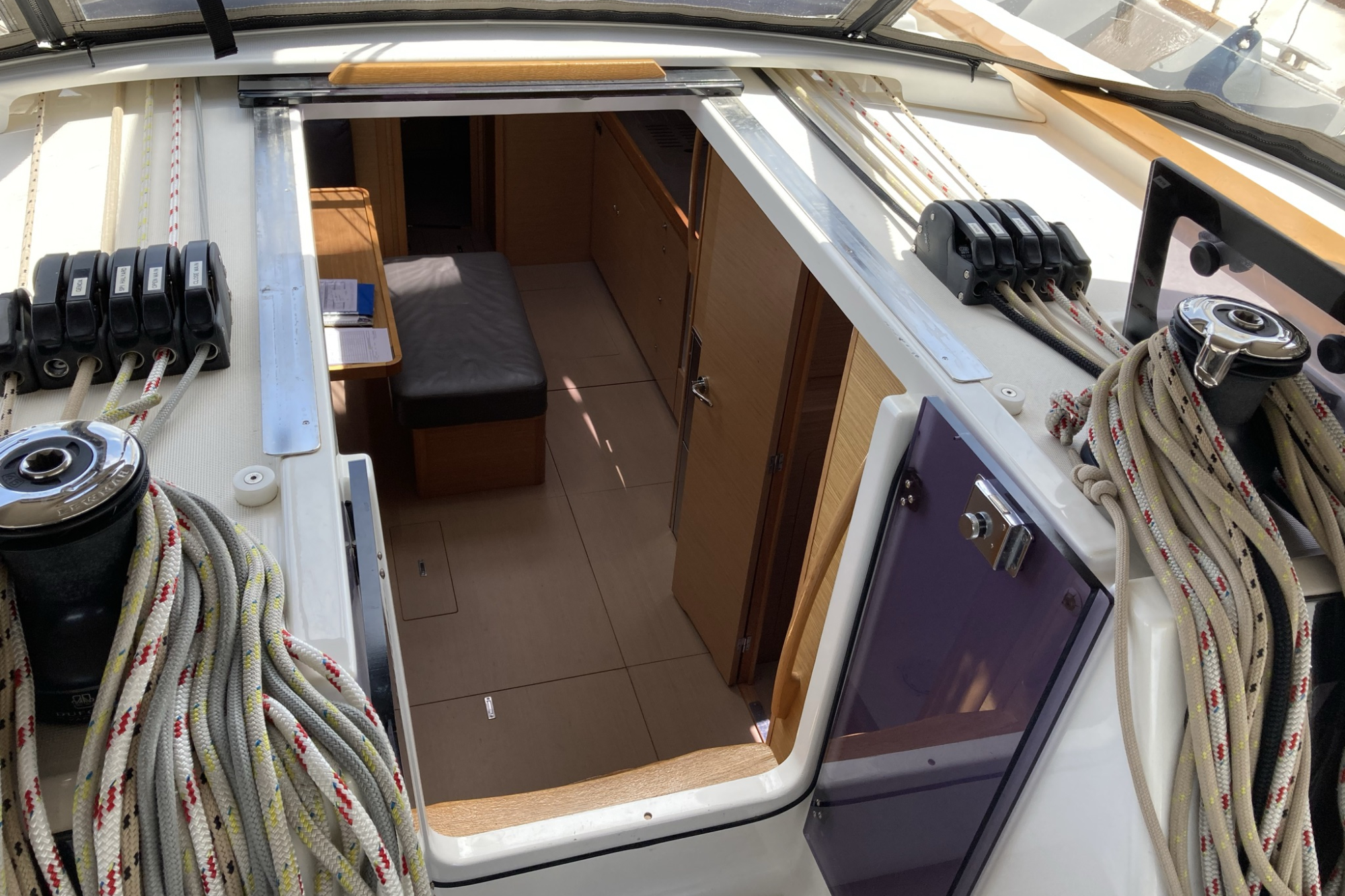 Dufour 460 Grand Large 5Cab — photo 32