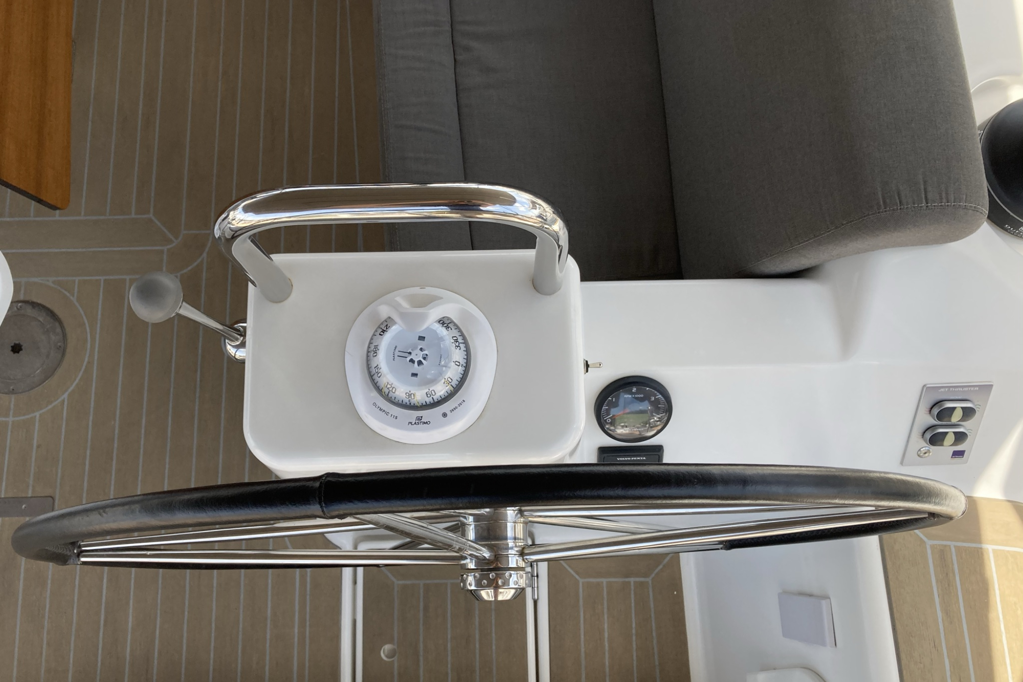 Dufour 460 Grand Large 5Cab — photo 13