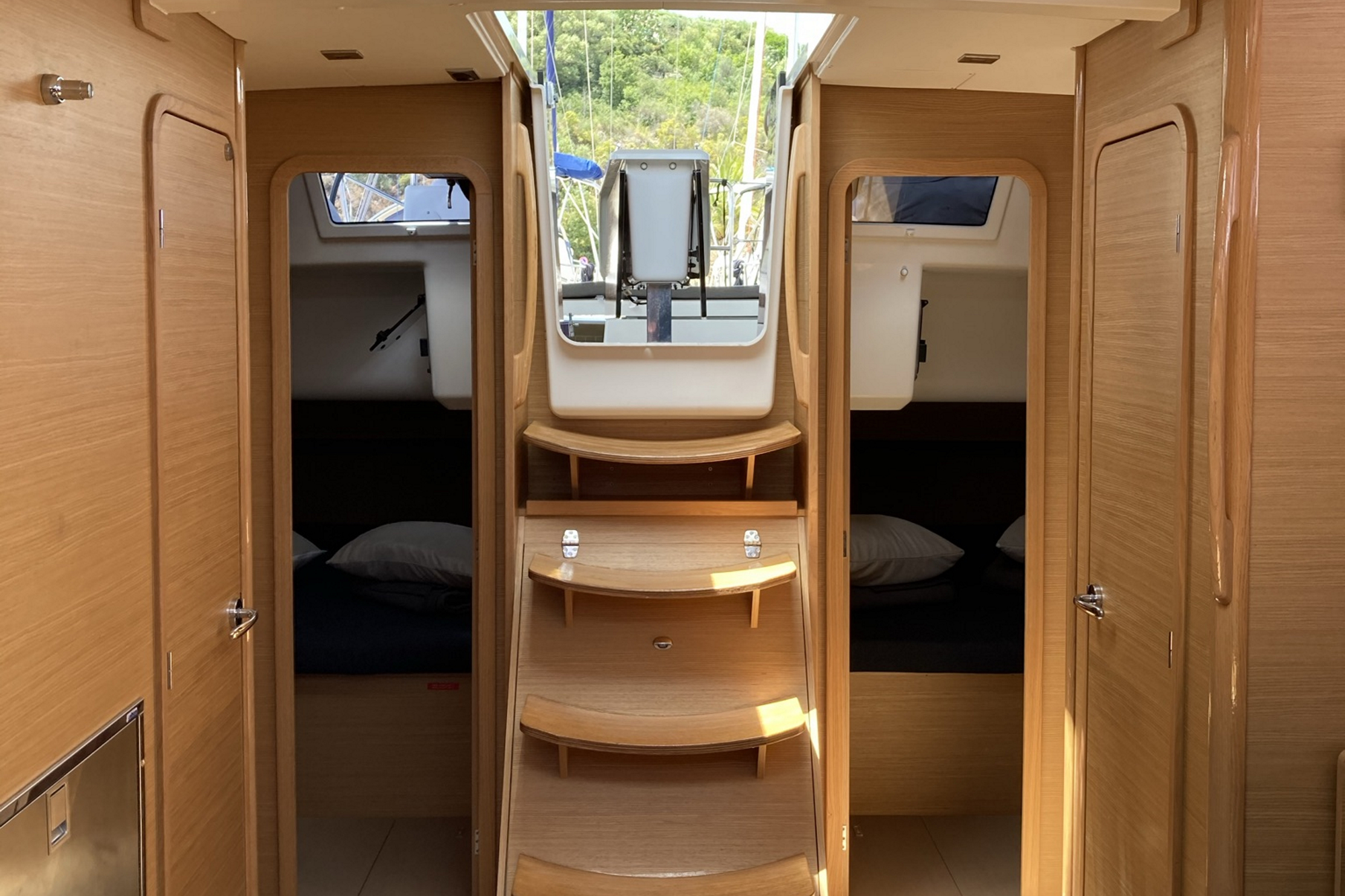 Dufour 460 Grand Large 5Cab — photo 10