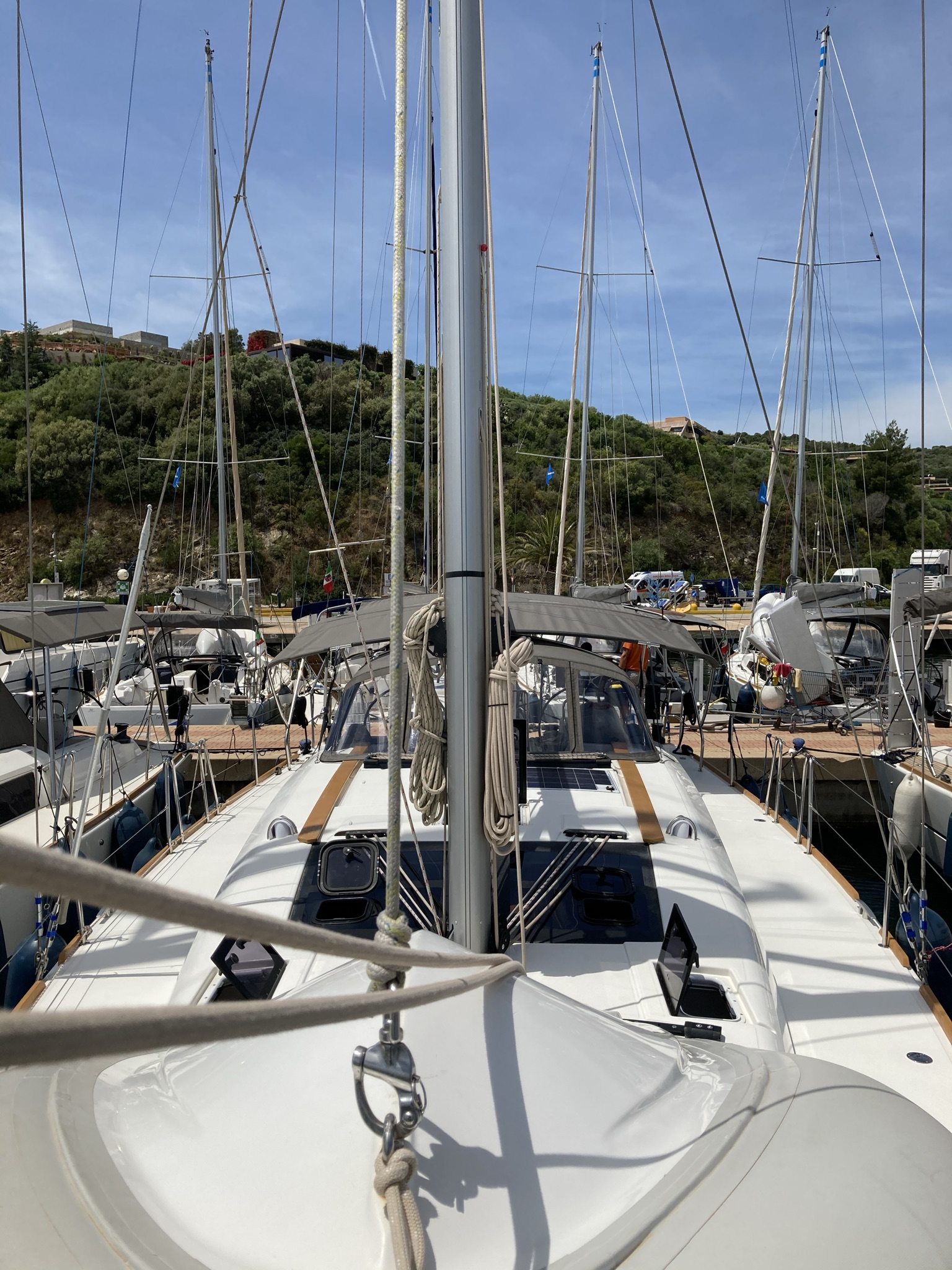 Dufour 460 Grand Large 5Cab — photo 36