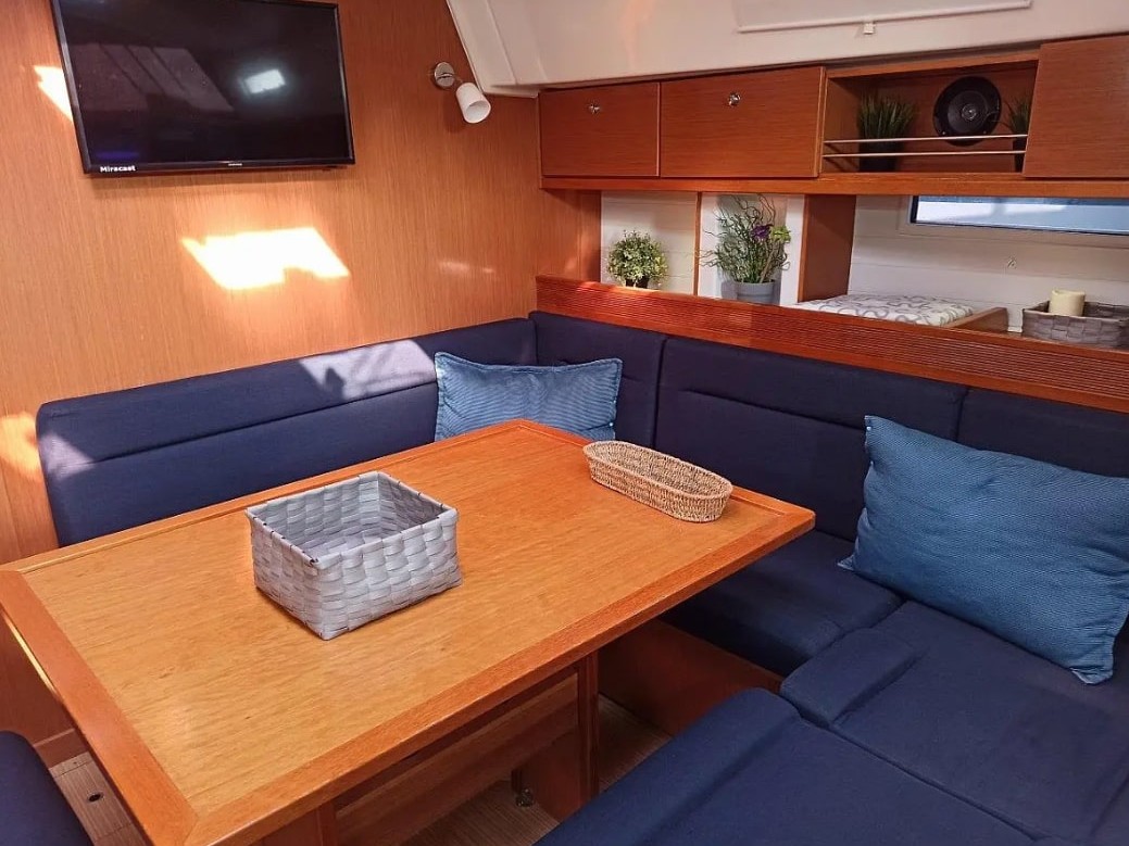 Bavaria Cruiser 45 (4 cab.) — photo 6