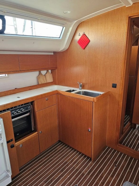 Bavaria Cruiser 51 (5 cab.) — photo 12