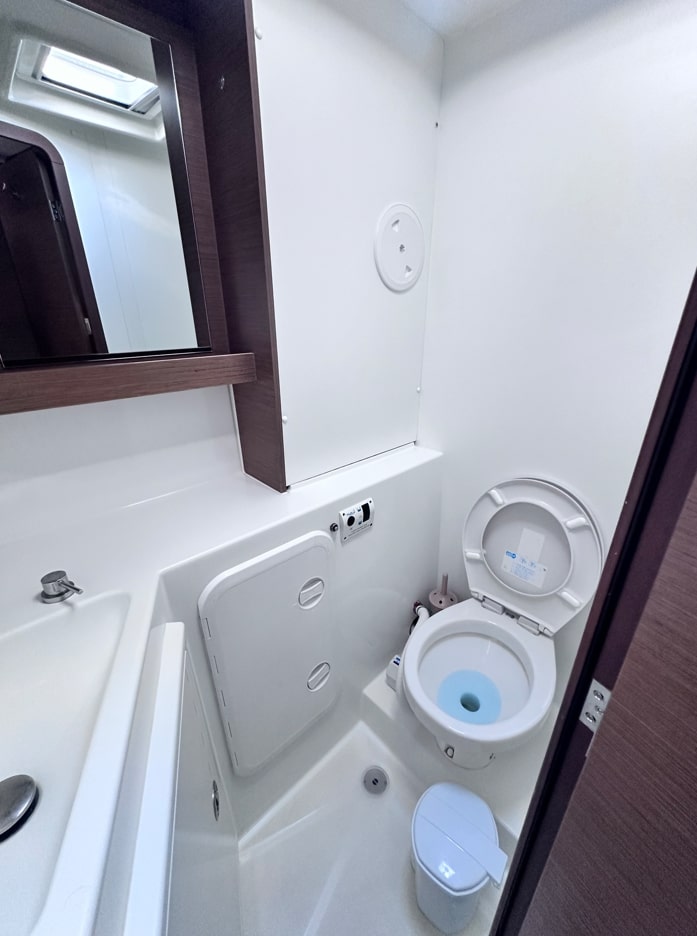 Lagoon 42 (4 cab) — photo 21