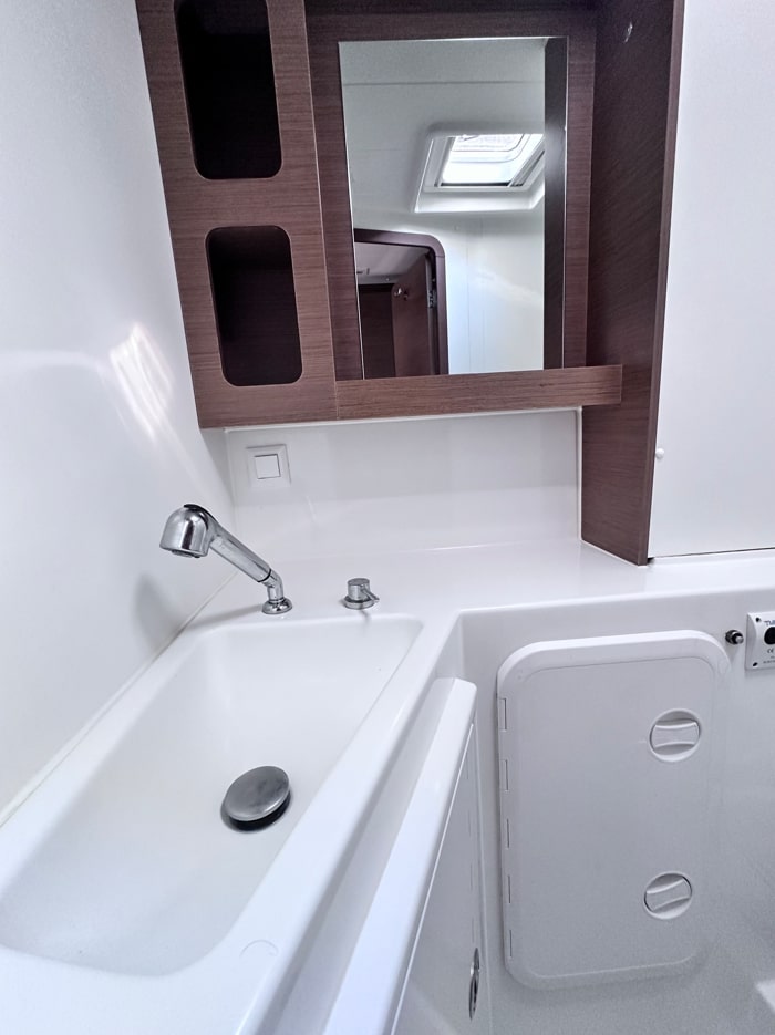 Lagoon 42 (4 cab) — photo 10