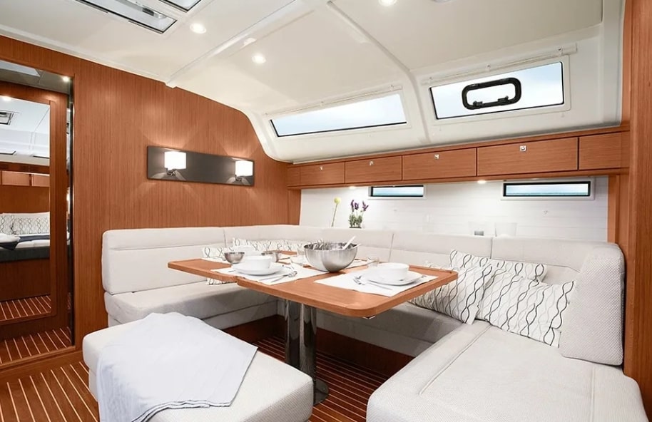 Bavaria Cruiser 51 (5 cab.) — photo 2
