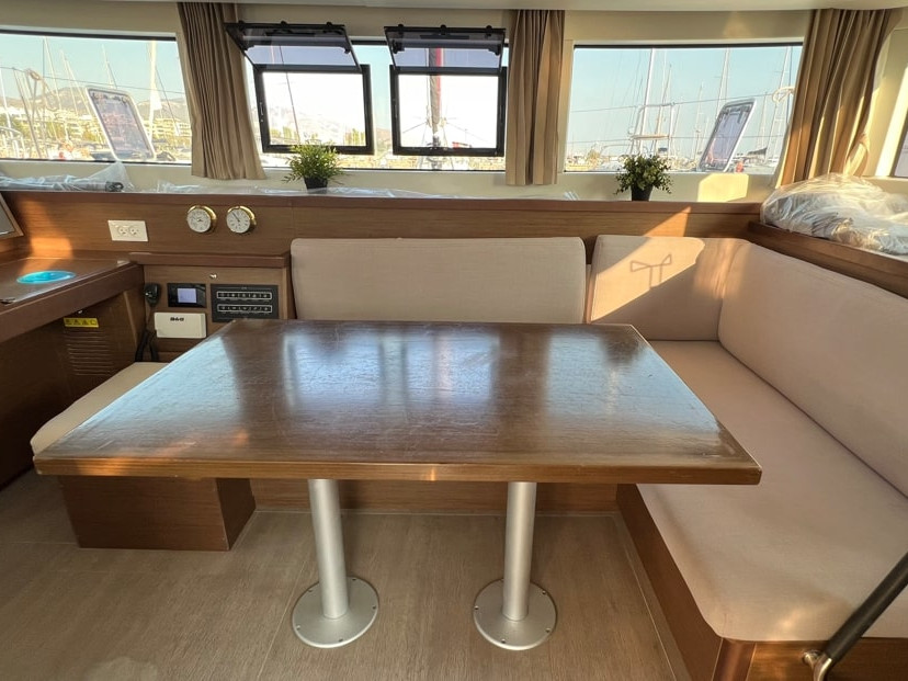 Lagoon 40 (4 cab.) — photo 4