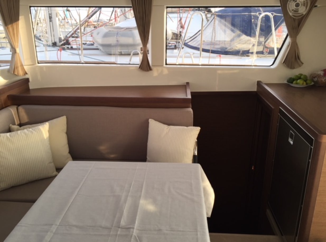 Lagoon 40 (4 cab.) — photo 10