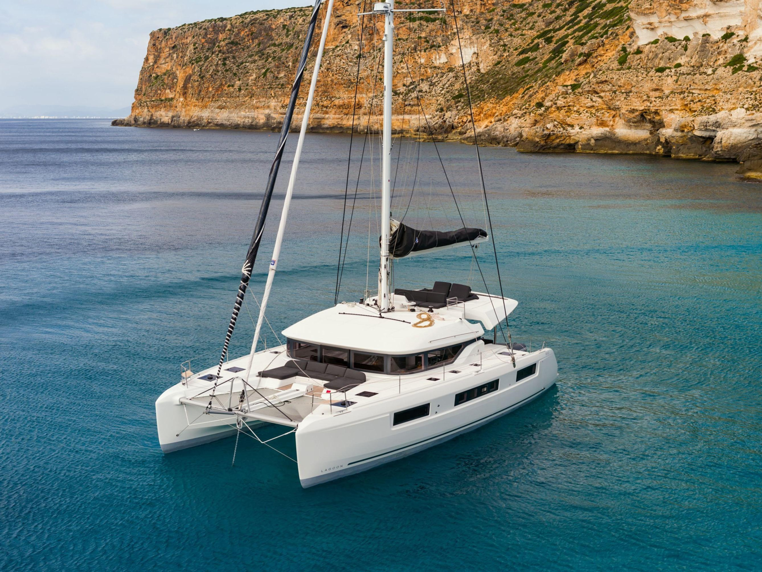 Lagoon 50 (6 cab.) — photo 1
