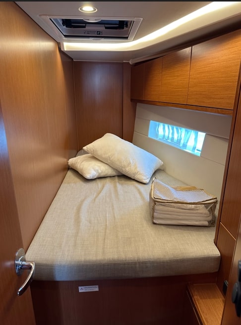 Bavaria C45 (5 cabins) — photo 2