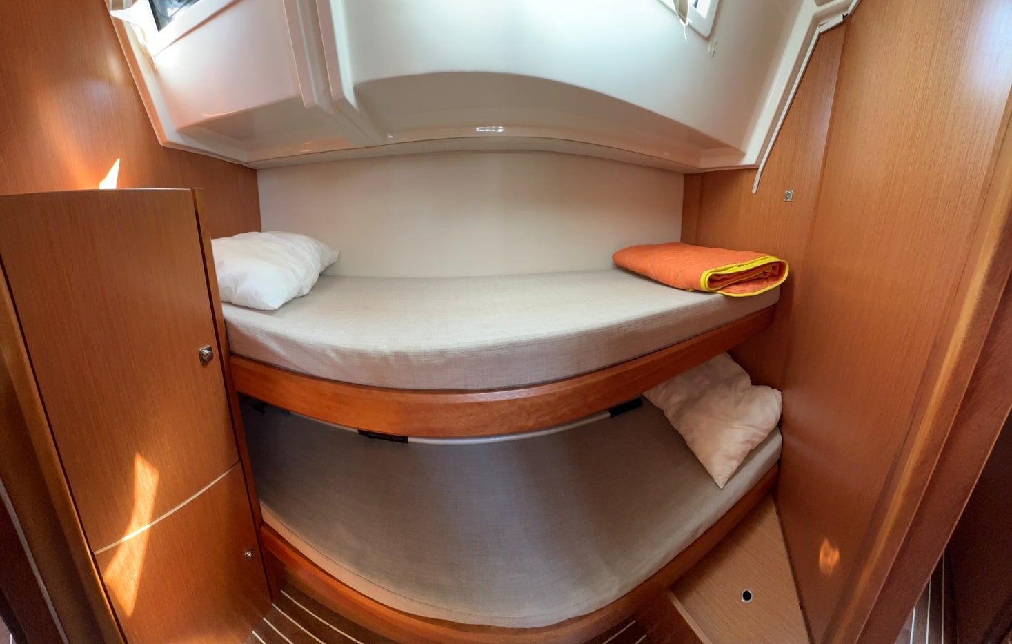 Bavaria C45 (5 cabins) — photo 7