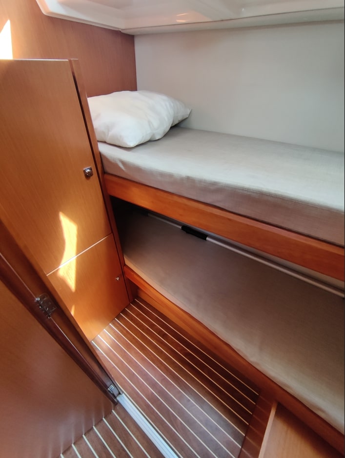 Bavaria C45 (5 cabins) — photo 12