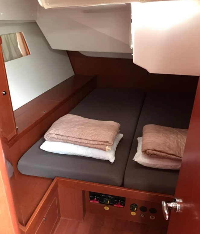 Oceanis 48 (5 cab.) — photo 9