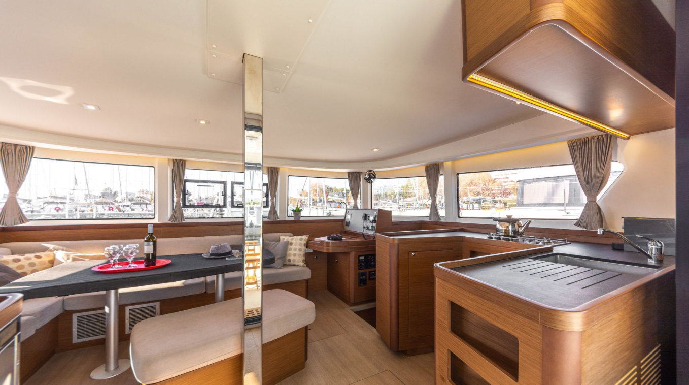 Lagoon 42 (6 cab.) — photo 2